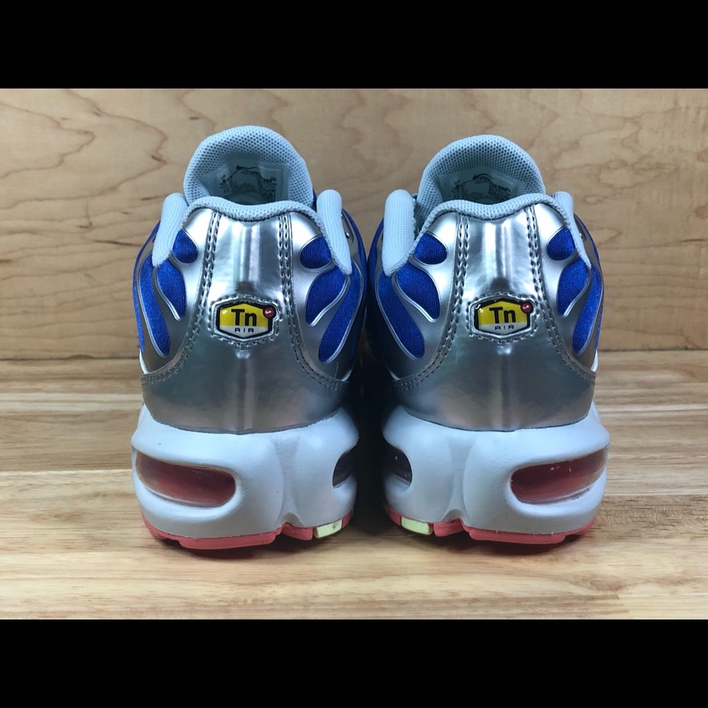 NEW Nike Wmns Air Max Plus “Ultraman” - Picture 2 of 14